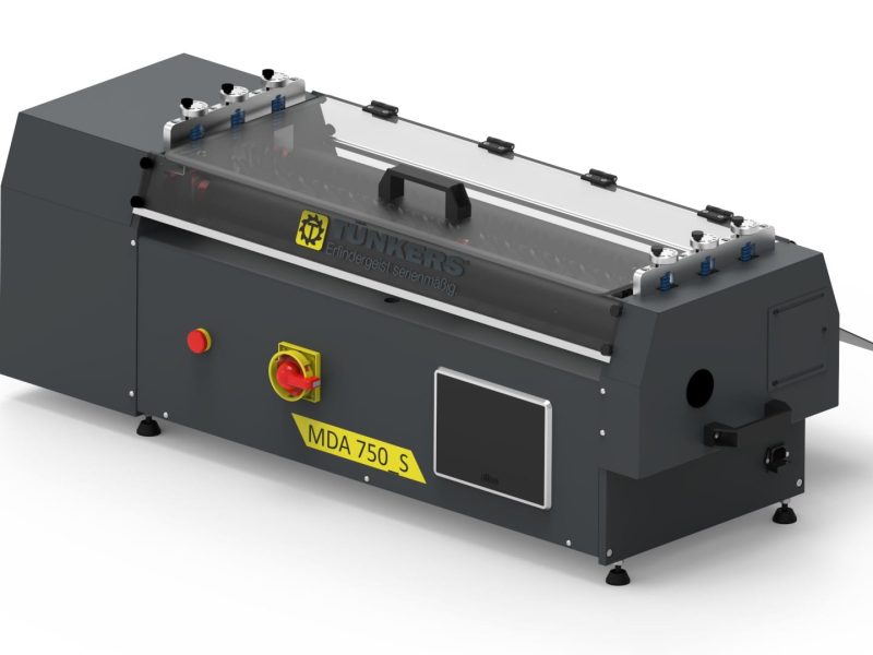 A Dobradeira de Abas Semiautomática MDA 750S cumpre seu papel quando produzir bem, com qualidade e com mão de obra reduzida é o que se busca.